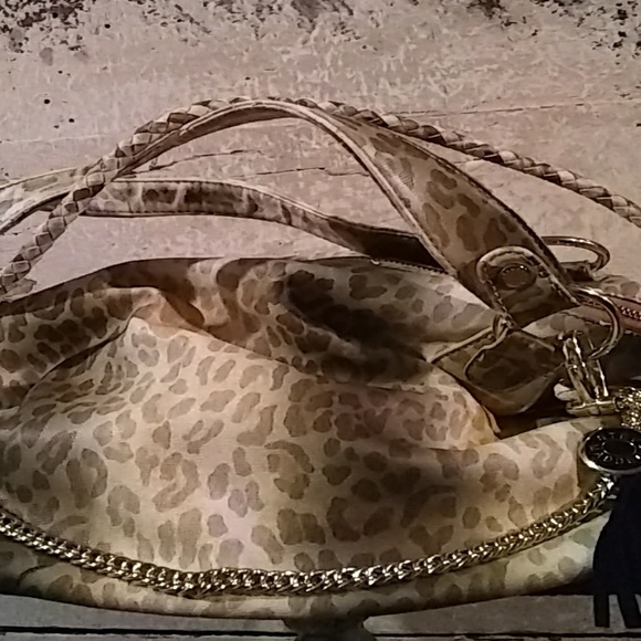 Steve Madden slouchy cheetah print handbag - Picture 3 of 8
